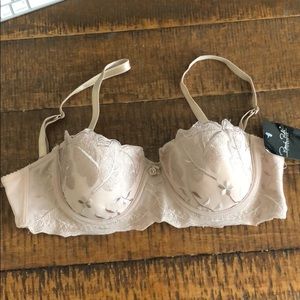 Tan embroidered strapless bra size 34A